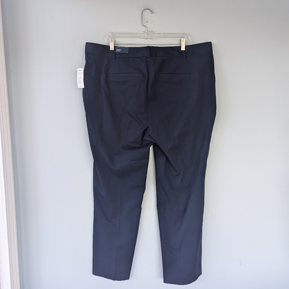 NWT Crown & Ivy Women's Navy Blue Cary Stretch Ankle Trouser Pants - Picture 7 of 10